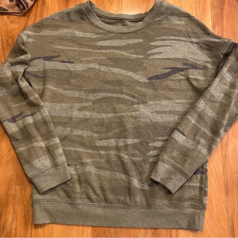 Women’s Olive Camo Lightweight Sweatshirt